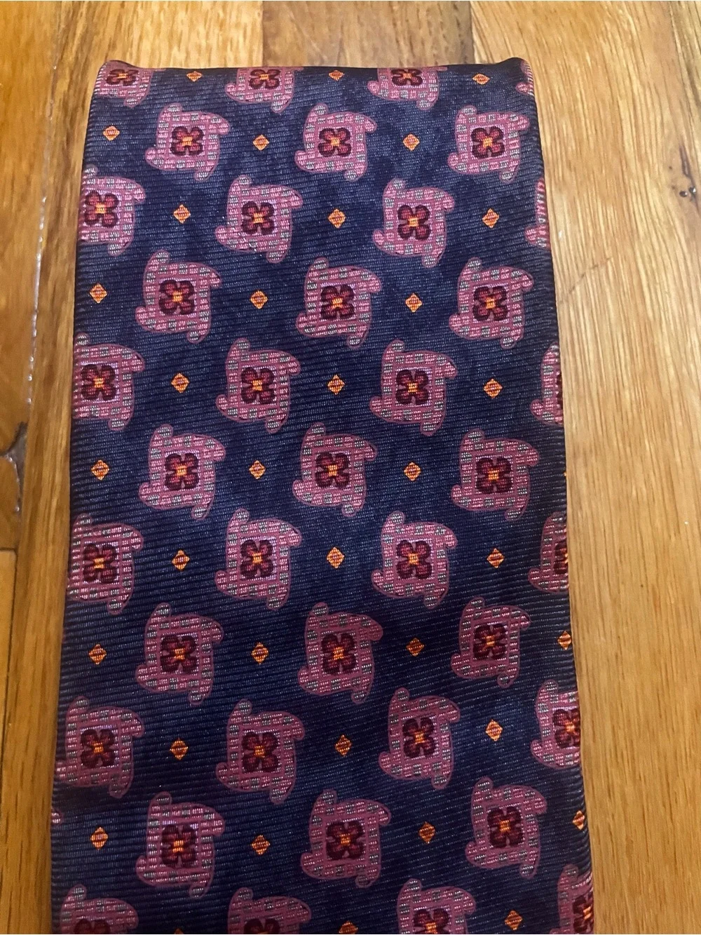 $390 Ermenegildo Zegna Medallion 100% Italian Silk Tie